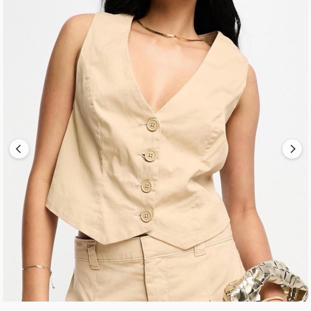 NWT - Abercrombie Vest Top - Picture 3 of 6